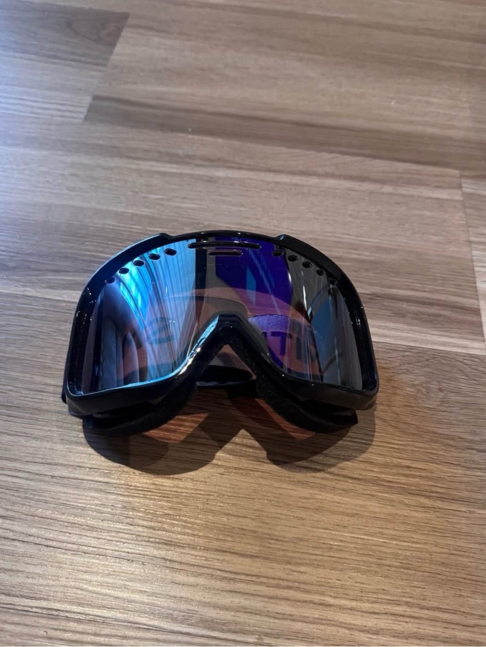 SMITH Black Goggles with multicolored Mirrored Lens